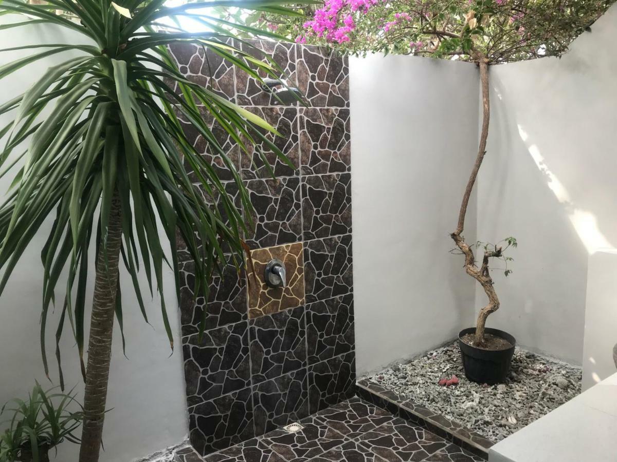Jannah Homestay Gili Air Esterno foto